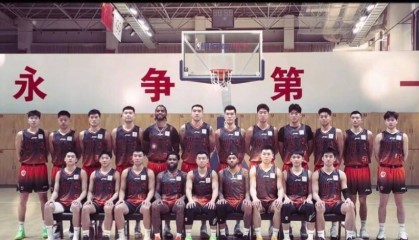 九游入口-赛地聚焦：欧篮联今晚热度飙升，阿贾克斯内部沟通，球迷炸锅，团队化学反应显著的简单介绍