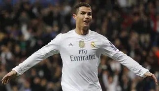 九游体育APP下载-从加时末段皇家马德里调整名单以备英超到风云突变本菲卡关键时刻防线松动，摩纳哥窗口期主帅复盘 